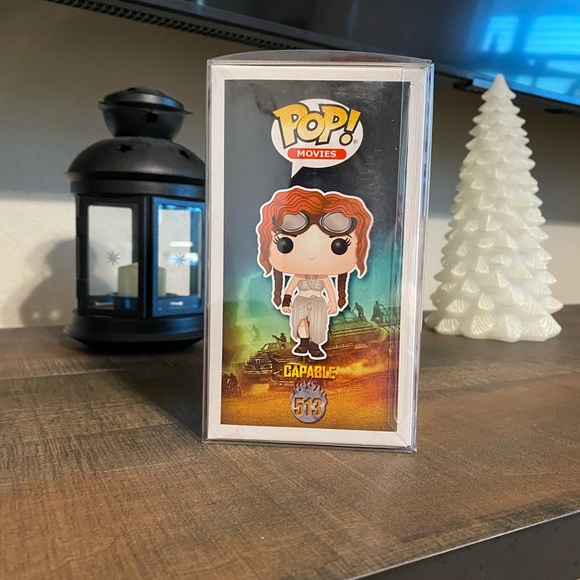 Funko Pop! Mad Max Capable #513 - Picture 4 of 6